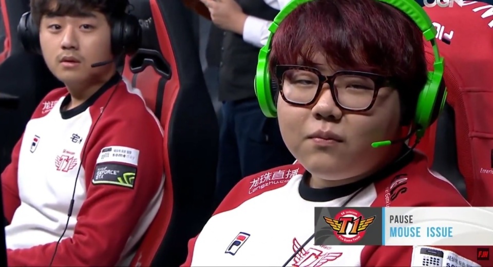 LPL最强全华班失去血性!涅槃打野口碑崩塌:以一己之力带崩全队.