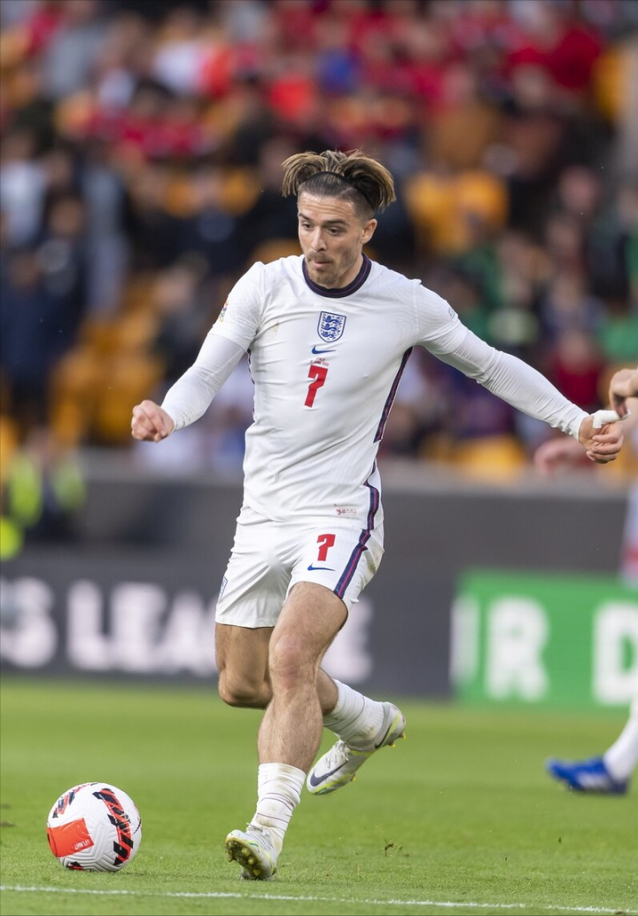 德里赫特:没跑去角球区与B费庆祝进球,想保留体力用于最后防守